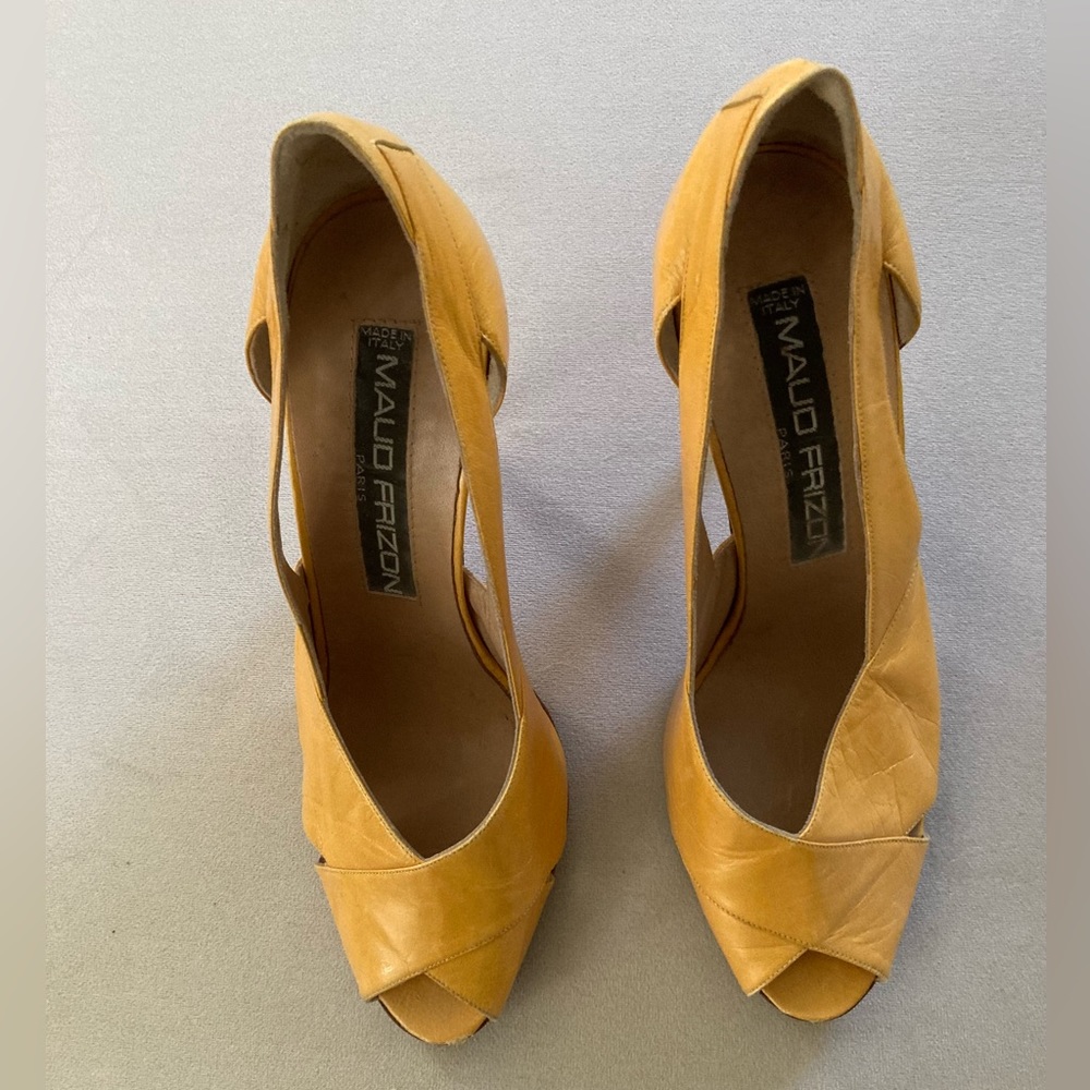 MAUD FRIZON Vintage Italian Leather Heels. Size 38